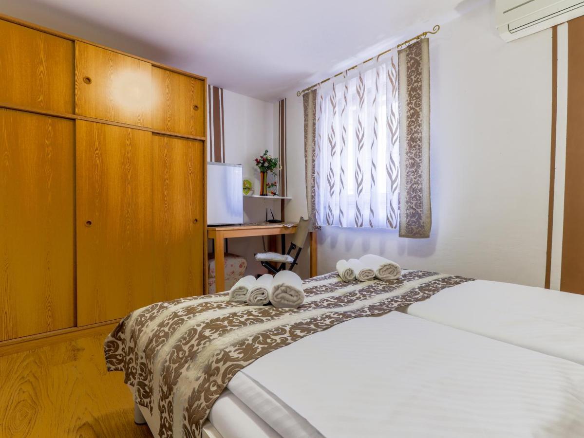City Center 3 Bedroom Apartment Vrsar Eksteriør billede